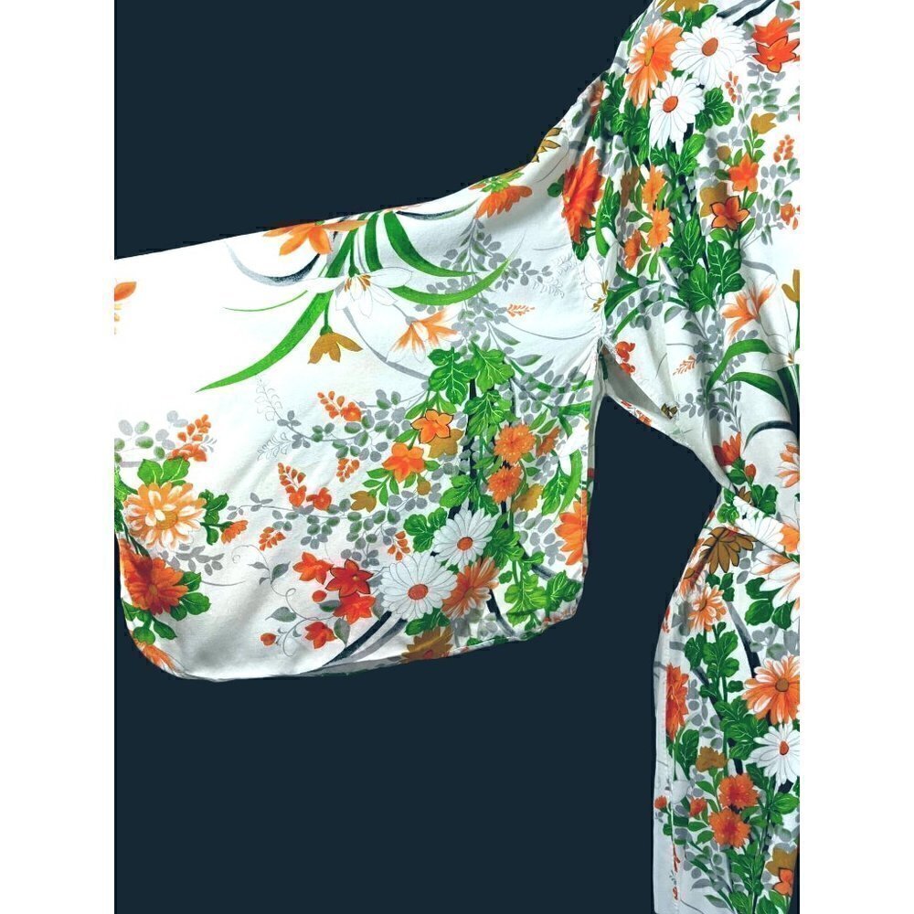 Cheerful Vintage 60s Springtime Daisies Yukata Kimono - up to 44" Hips